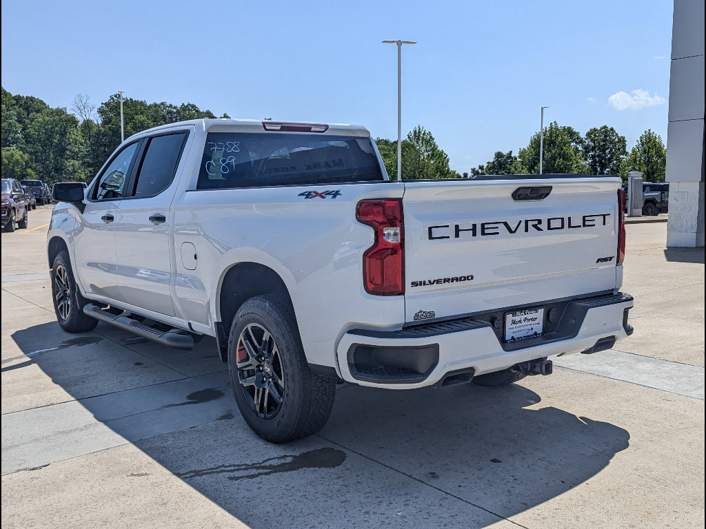 New 2026 Chevrolet Silverado 1500 RST w/ Redline Edition AWD/4WD image 8