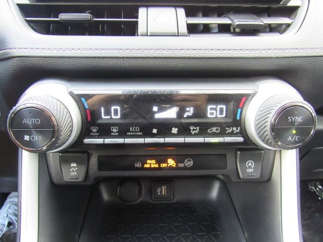 Used 2025 Toyota RAV4 XLE image 47