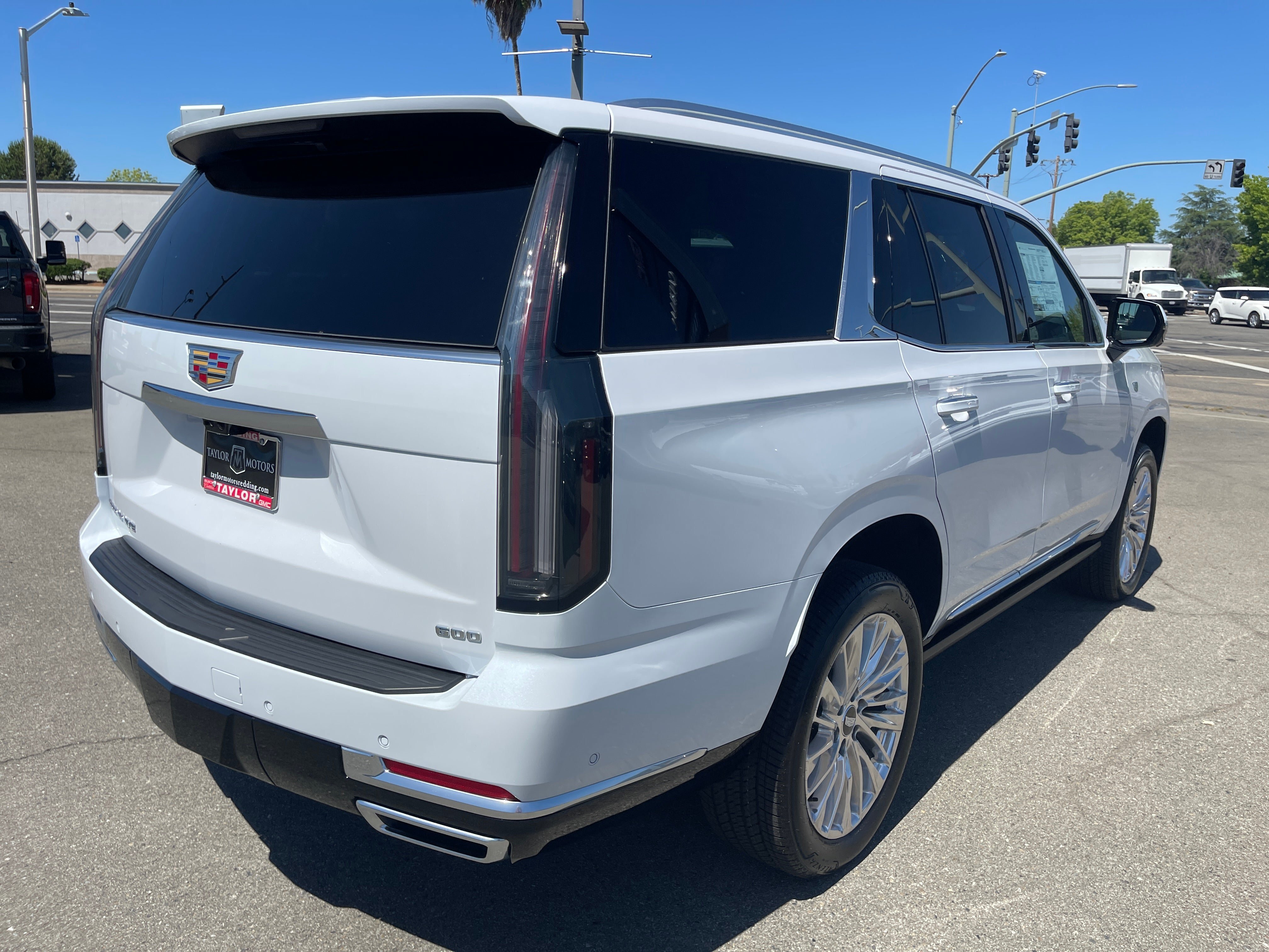 New 2026 Cadillac Escalade Luxury w/ Touring Package AWD/4WD image 5