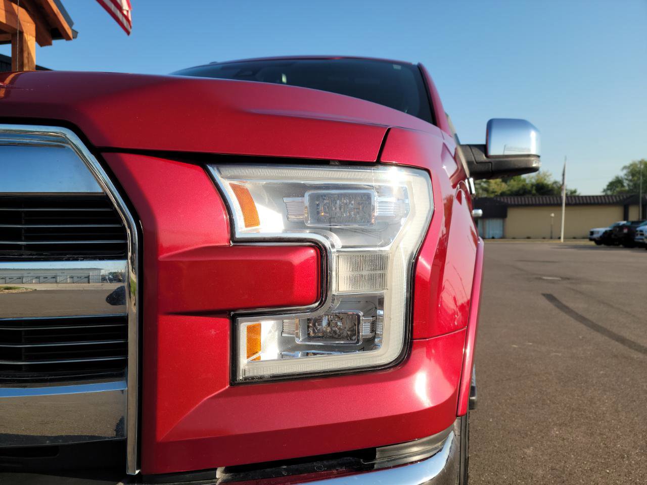 Used 2015 Ford F150 Lariat w/ Equipment Group 502A Luxury AWD/4WD image 18