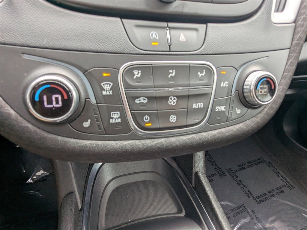 Used 2024 Chevrolet Malibu LT image 23