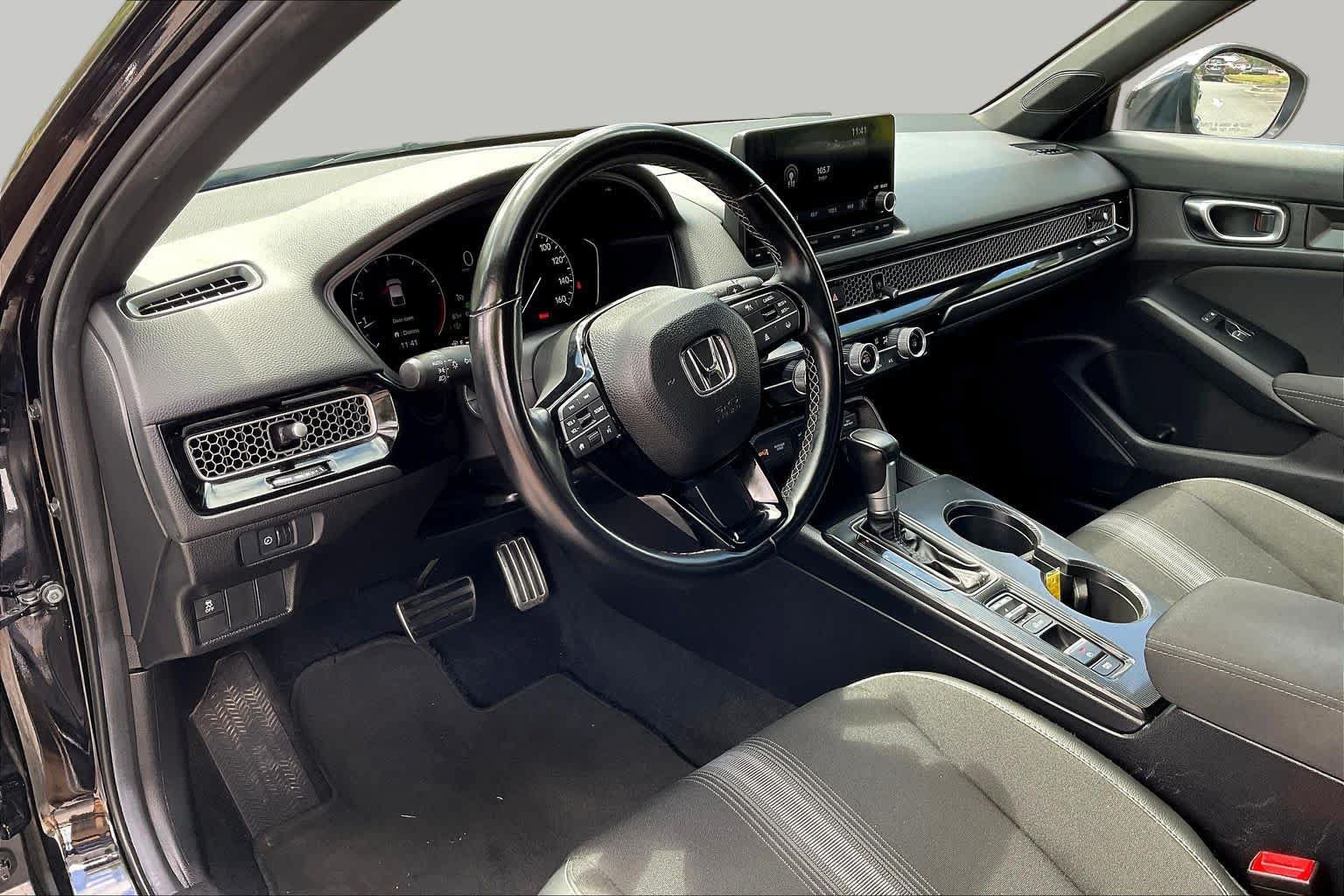 Used 2025 Honda Civic Sport image 17