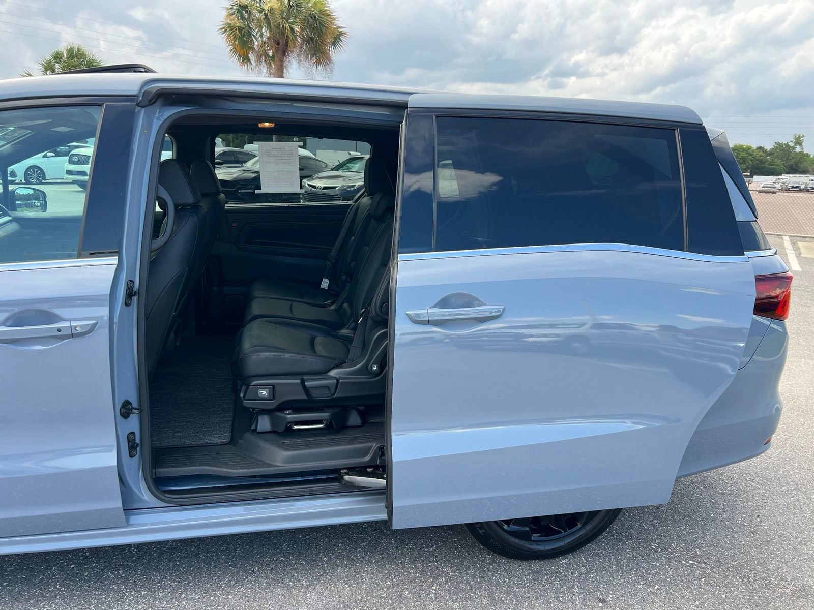 Used 2024 Honda Odyssey Sport image 46