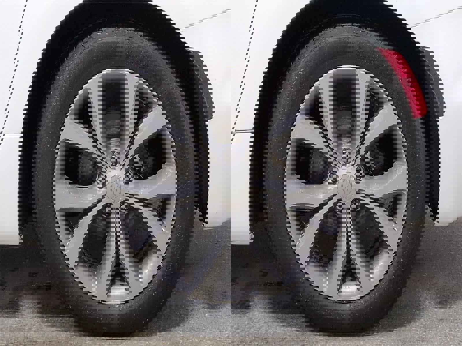 Certified 2020 Chrysler Pacifica Limited image 14