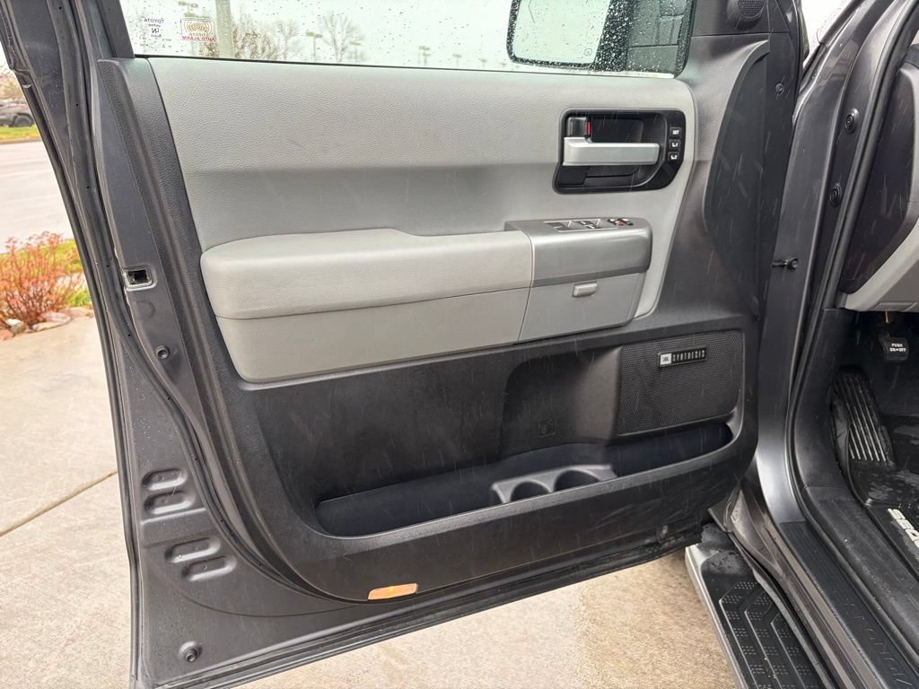 Used 2019 Toyota Sequoia Limited w/ Safety & Convenience Package AWD/4WD image 13