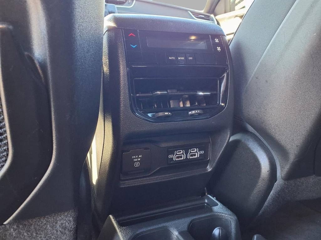 Certified 2023 Jeep Grand Cherokee L Laredo image 25