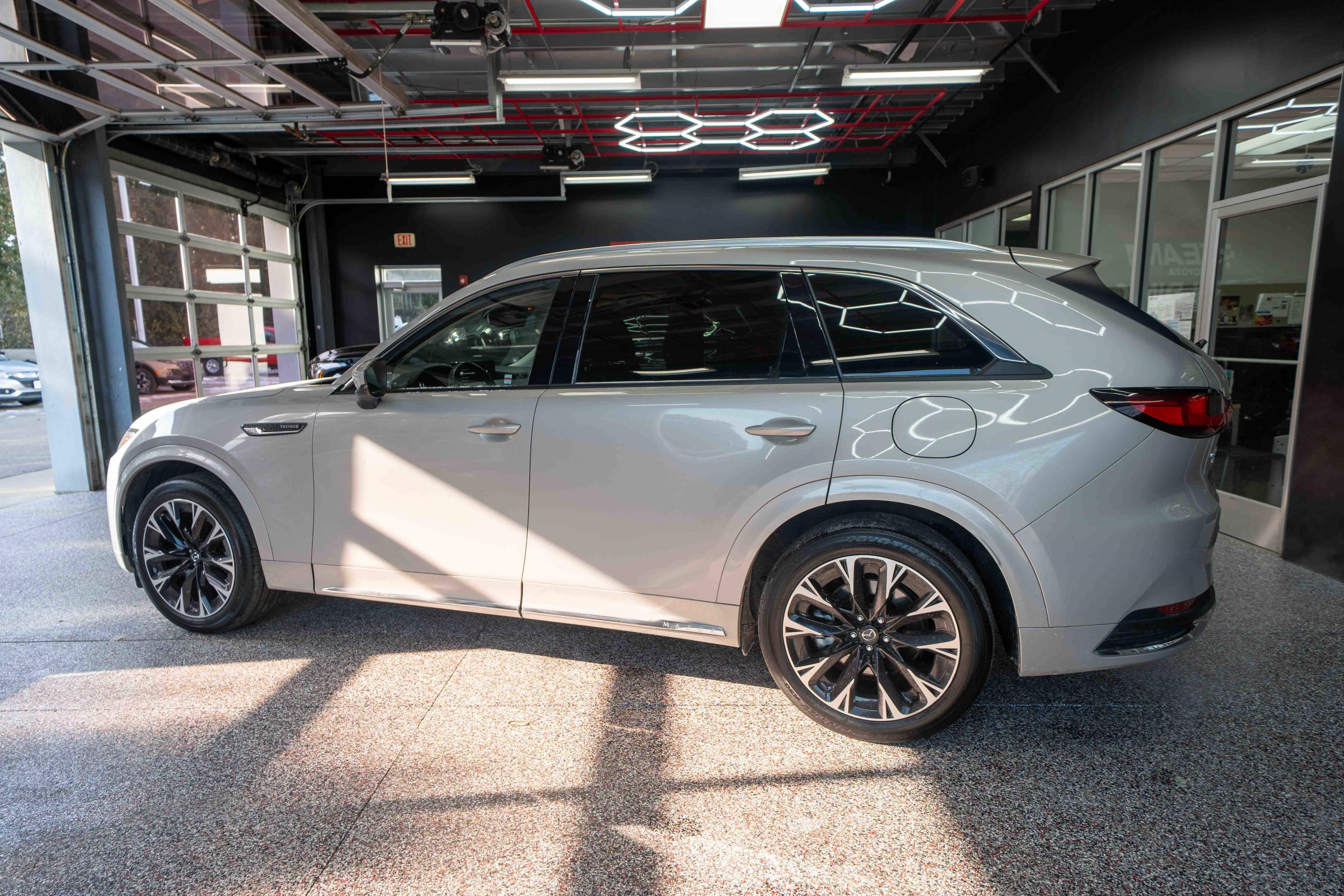 Used 2024 MAZDA CX-90 3.3 Turbo S image 2