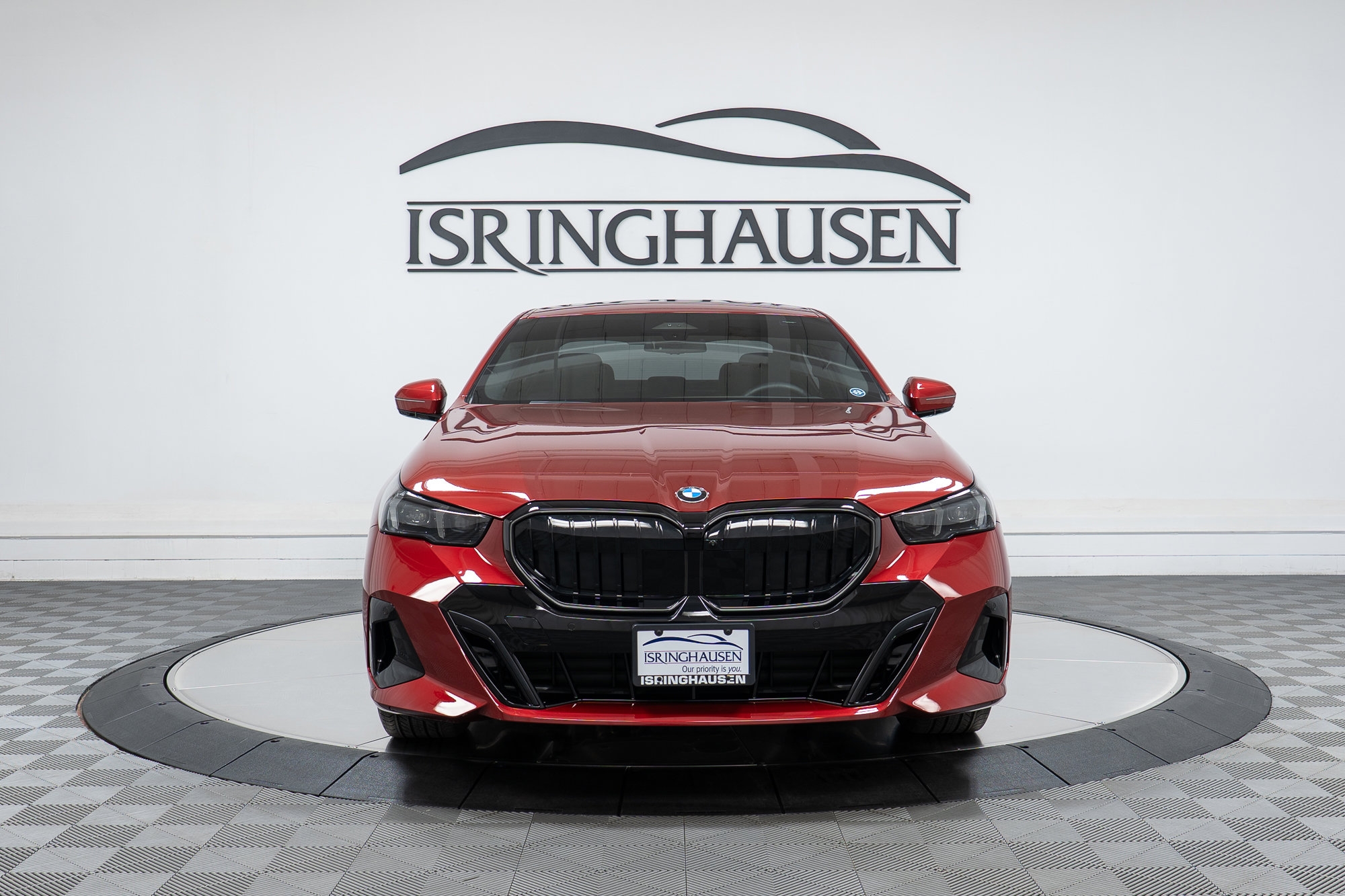 Used 2025 BMW 530i xDrive w/ M Sport Package AWD/4WD image 2