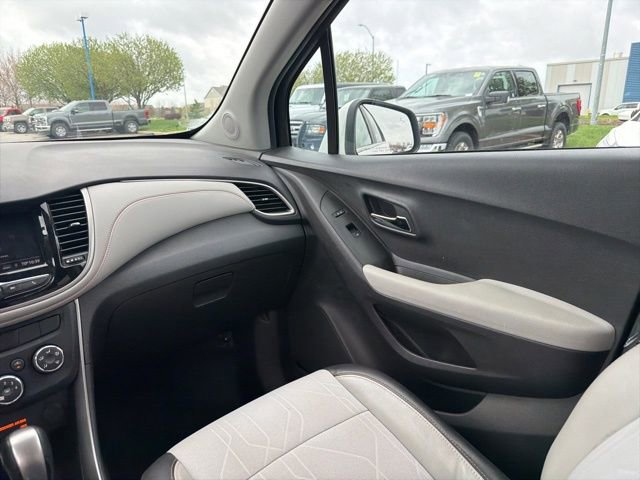 Used 2020 Chevrolet Trax LT w/ Driver Confidence Package image 19