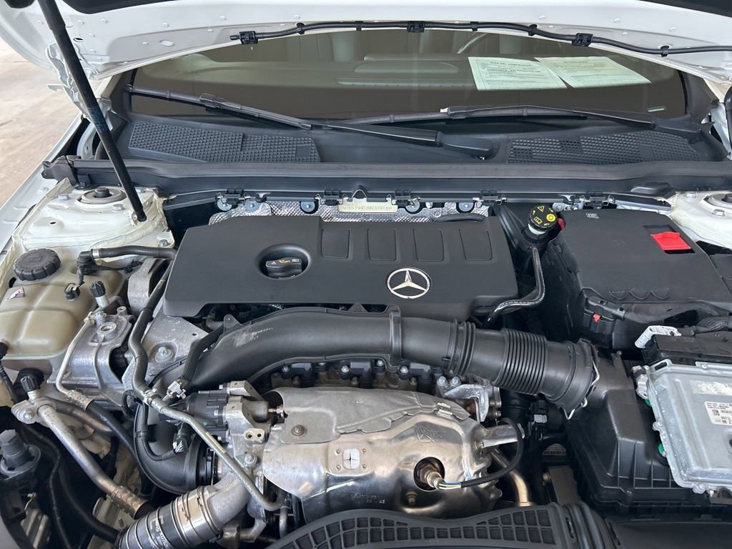 Used 2022 Mercedes-Benz CLA 250 4MATIC w/ Premium Package Lite image 11