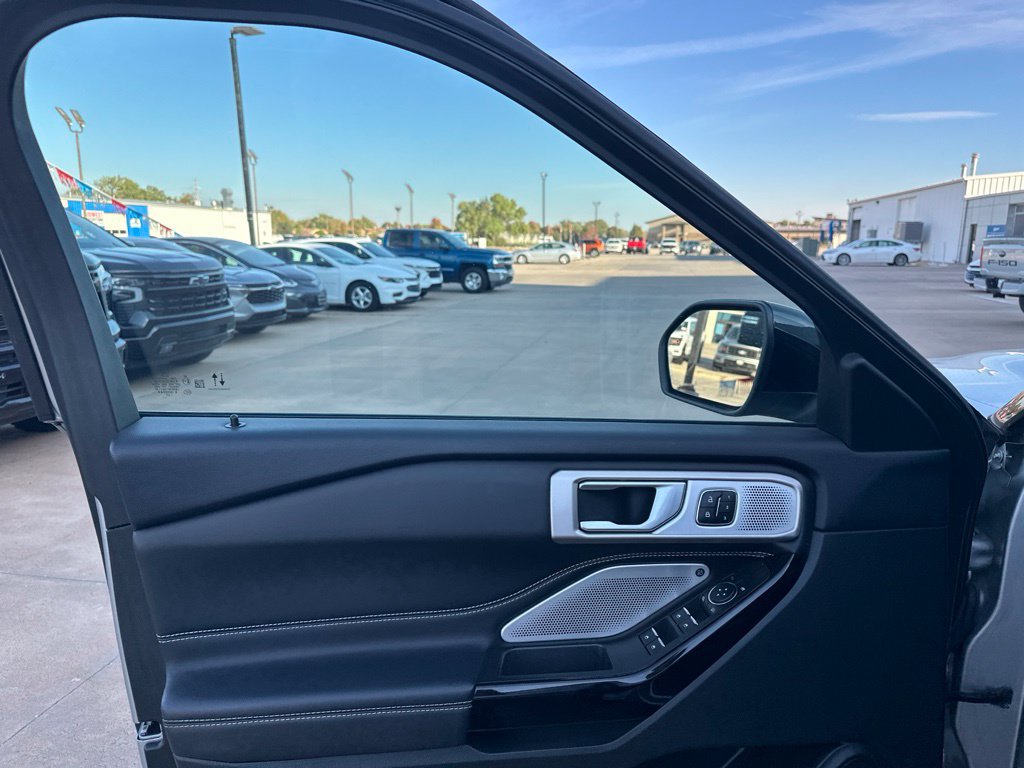 Used 2023 Ford Explorer ST w/ Equipment Group 401A AWD/4WD image 7