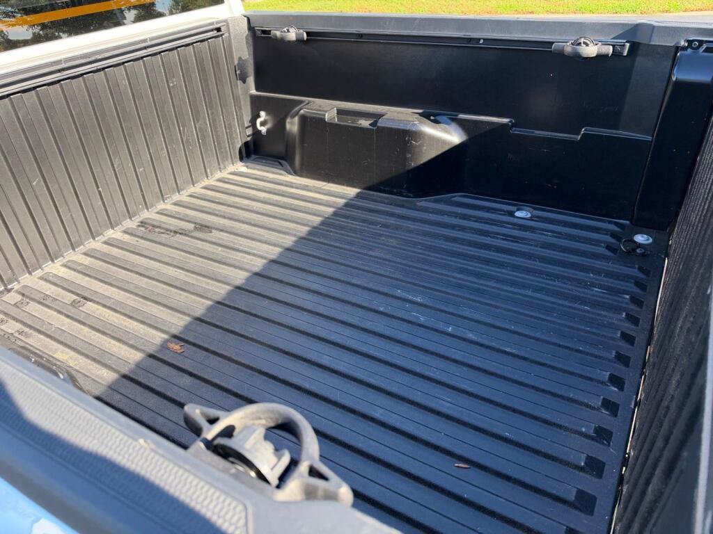 Certified 2024 Toyota Tacoma SR5 AWD/4WD image 4