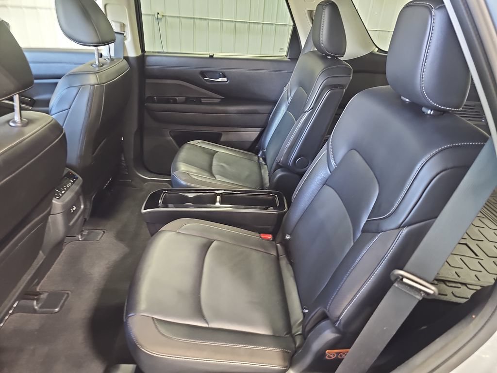 Certified 2024 Nissan Pathfinder SL w/ SL Premium Package AWD/4WD image 14