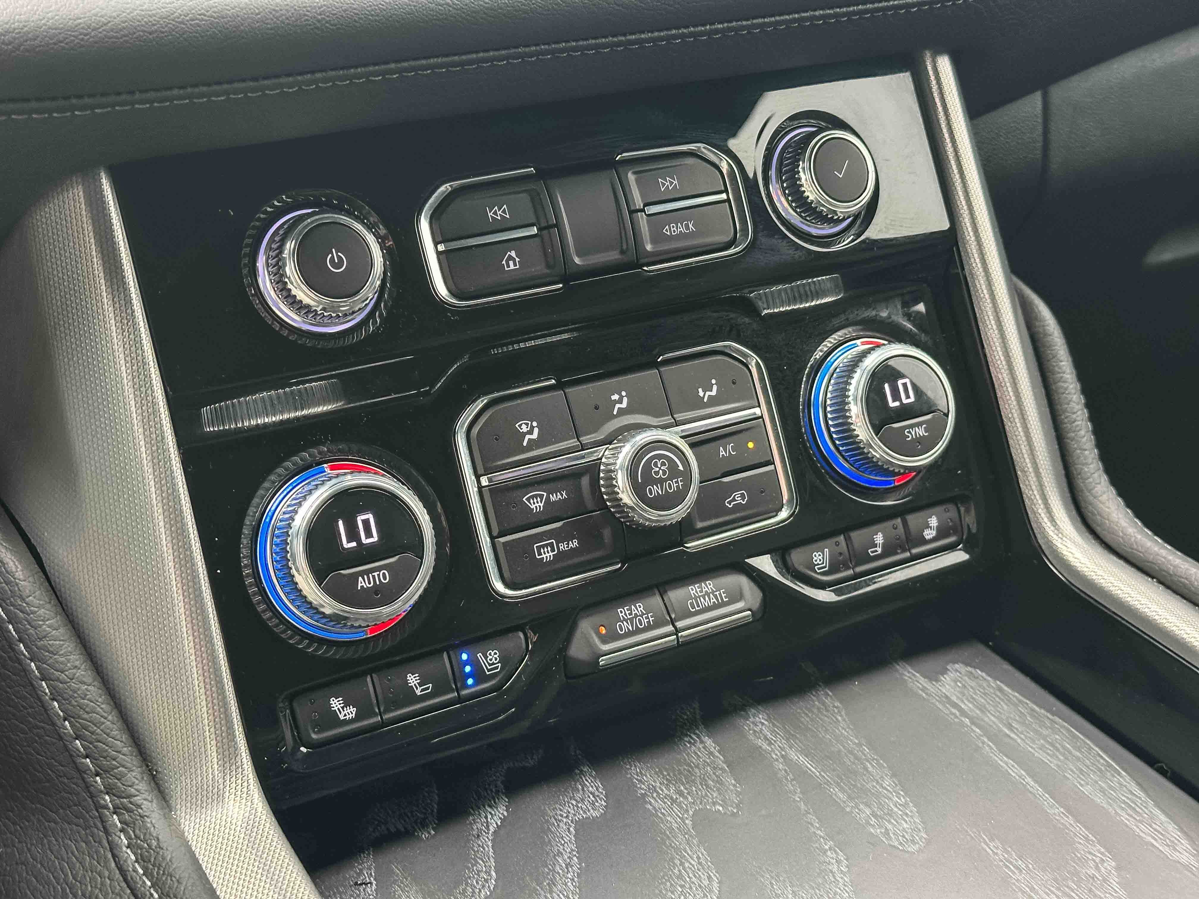 Used 2023 GMC Yukon Denali AWD/4WD image 71