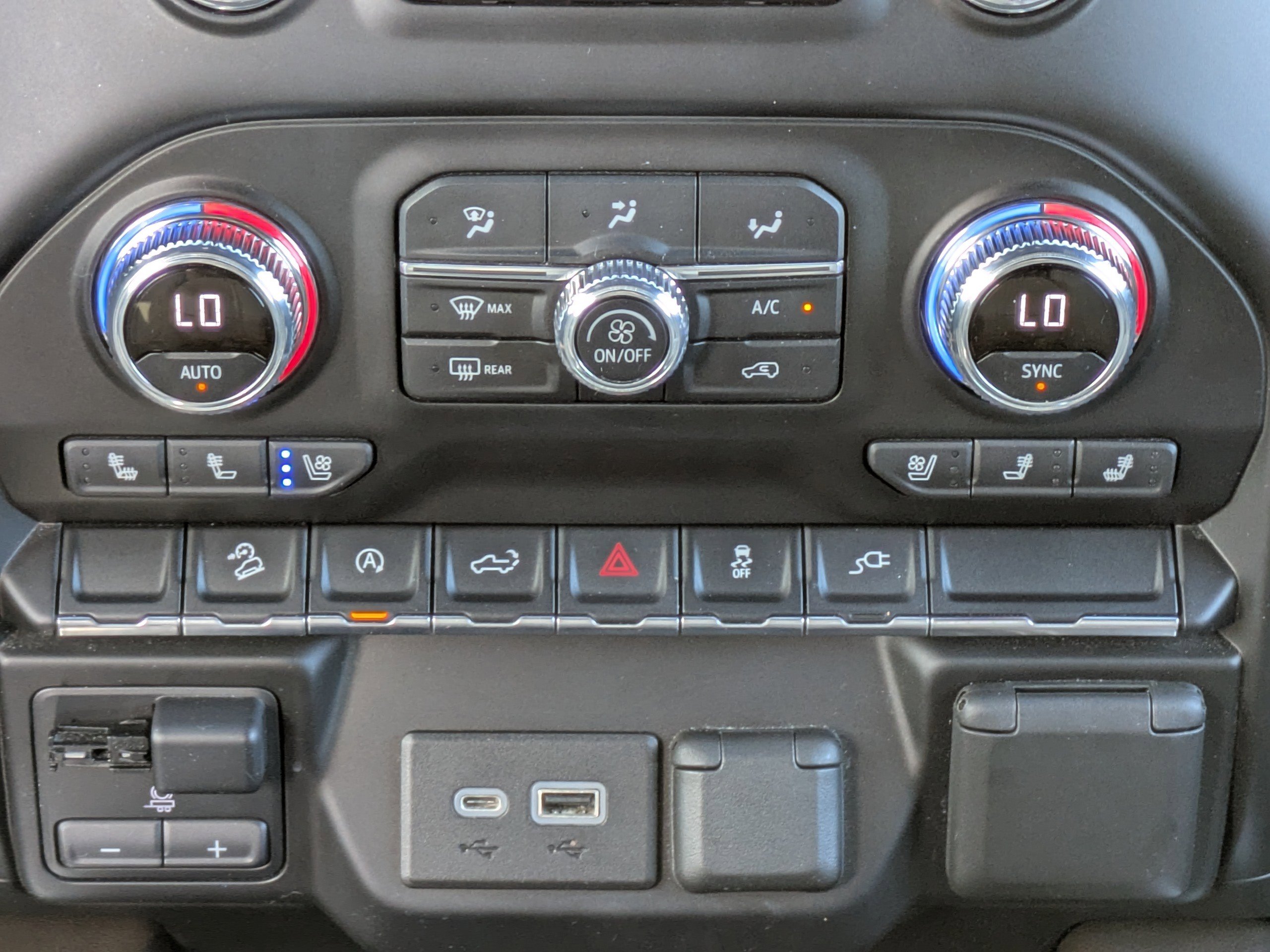 Used 2021 GMC Sierra 1500 SLT w/ SLT Convenience Package image 17