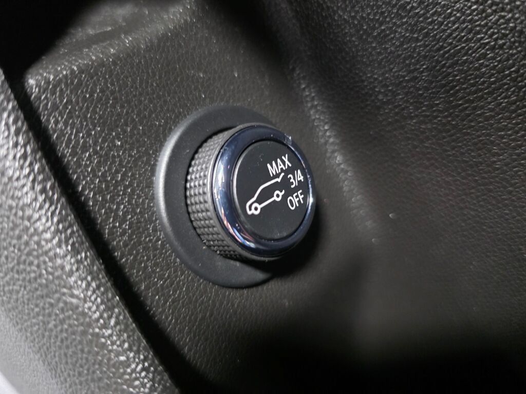 Used 2019 Cadillac XT4 Sport AWD/4WD image 19