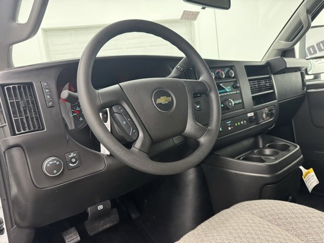 New 2026 Chevrolet Express 3500 w/ Power Convenience Package image 19