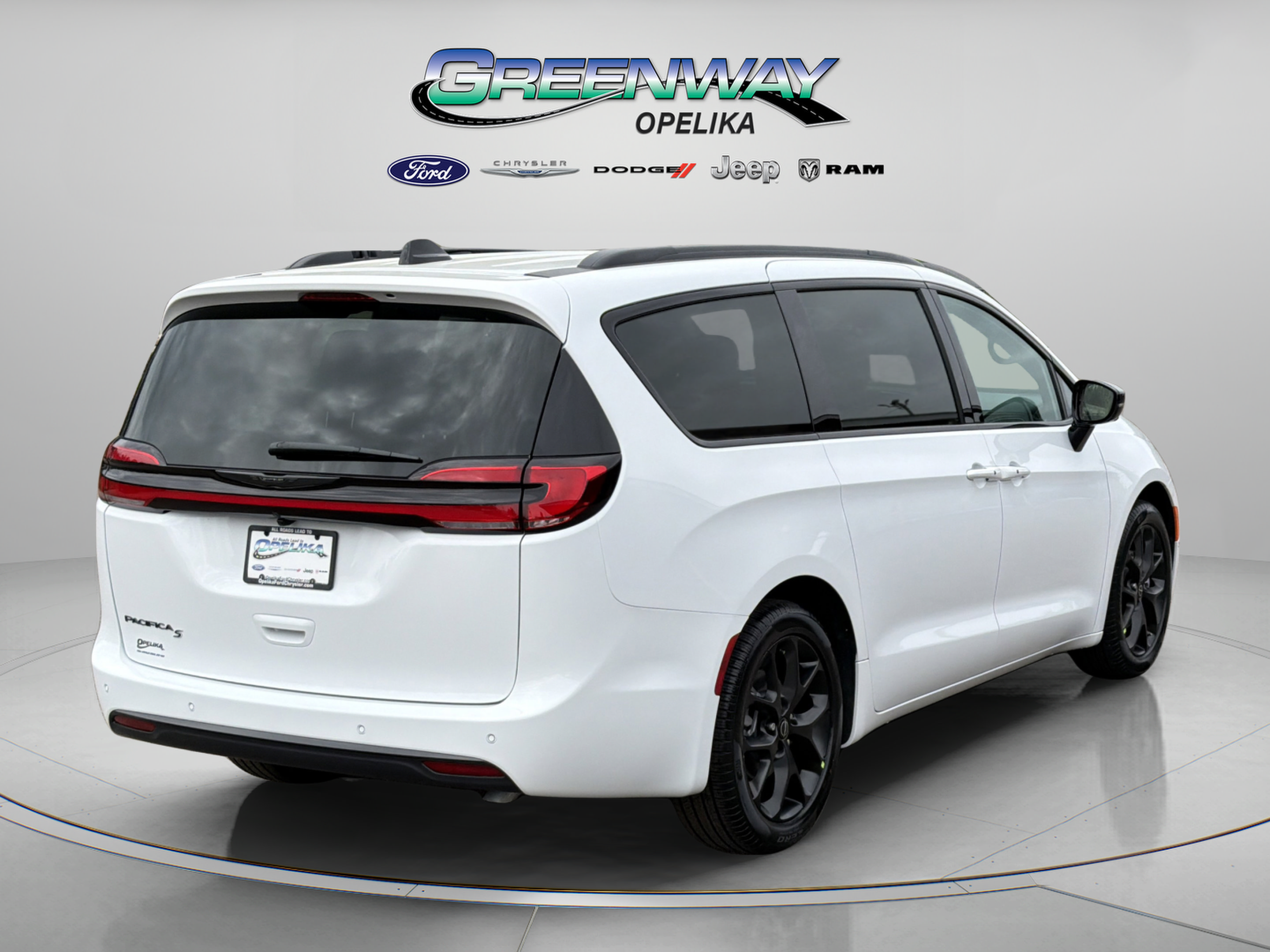 New 2026 Chrysler Pacifica Select w/ S Appearance Package FWD image 5