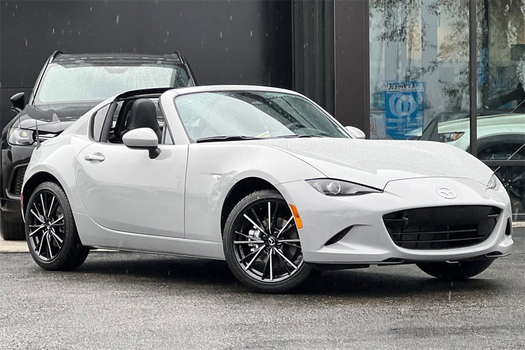 New 2025 MAZDA MX-5 Miata RF Grand Touring image 3