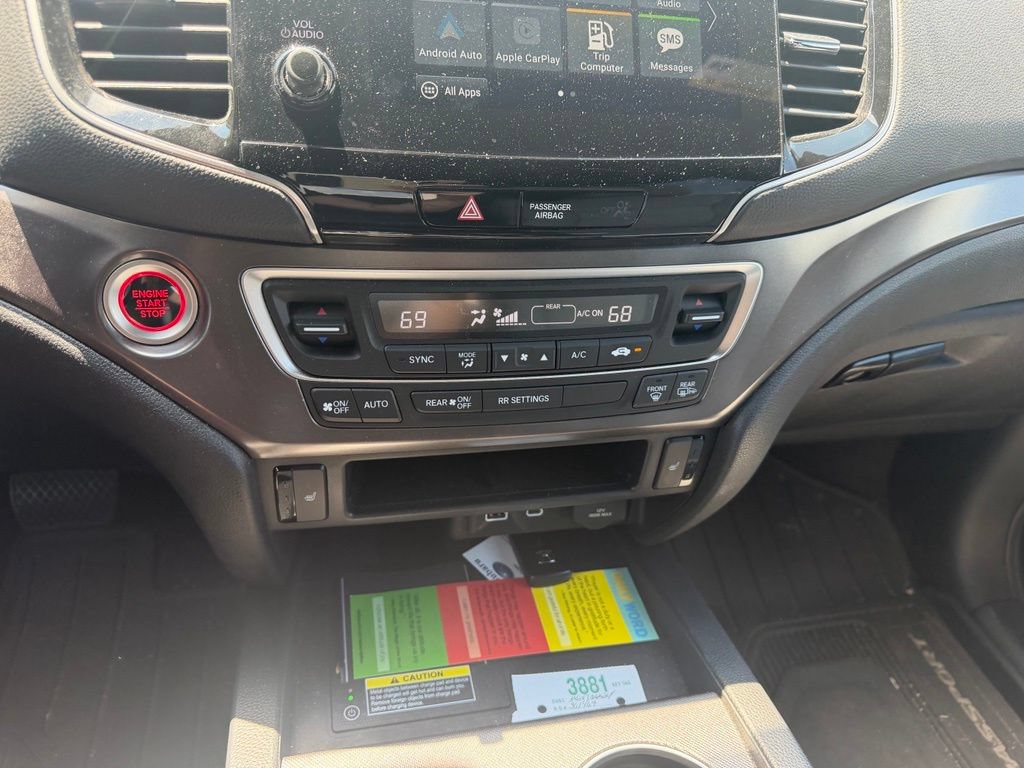 Used 2025 Honda Passport EX-L image 17