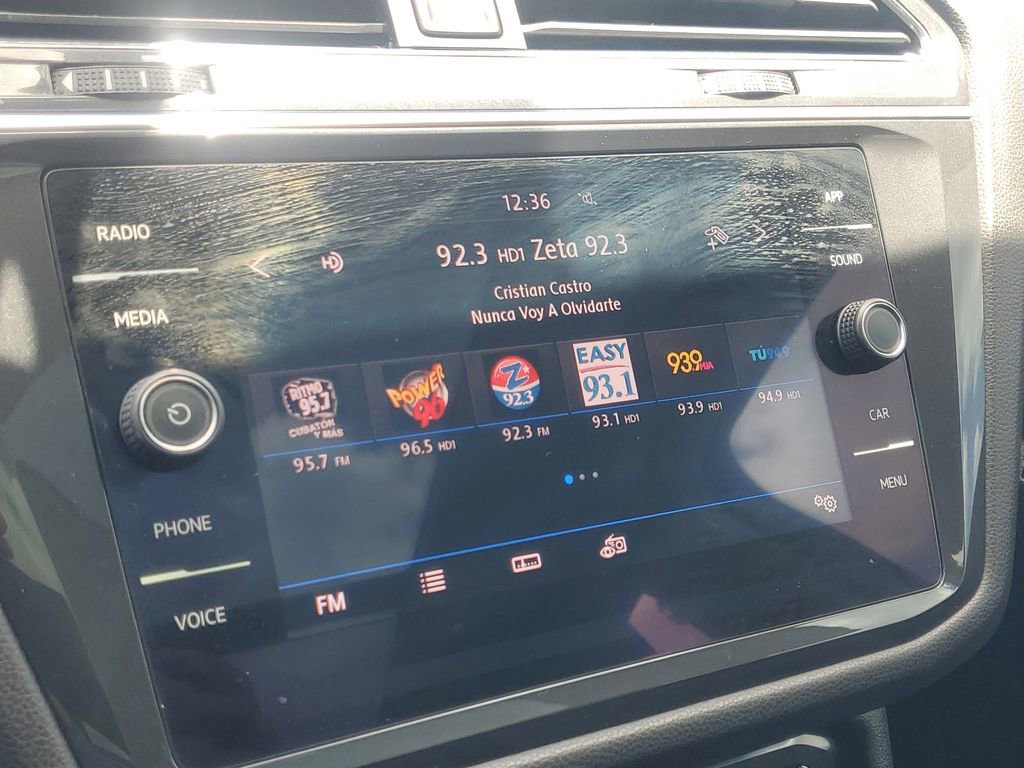 Used 2018 Volkswagen Tiguan SE FWD image 27