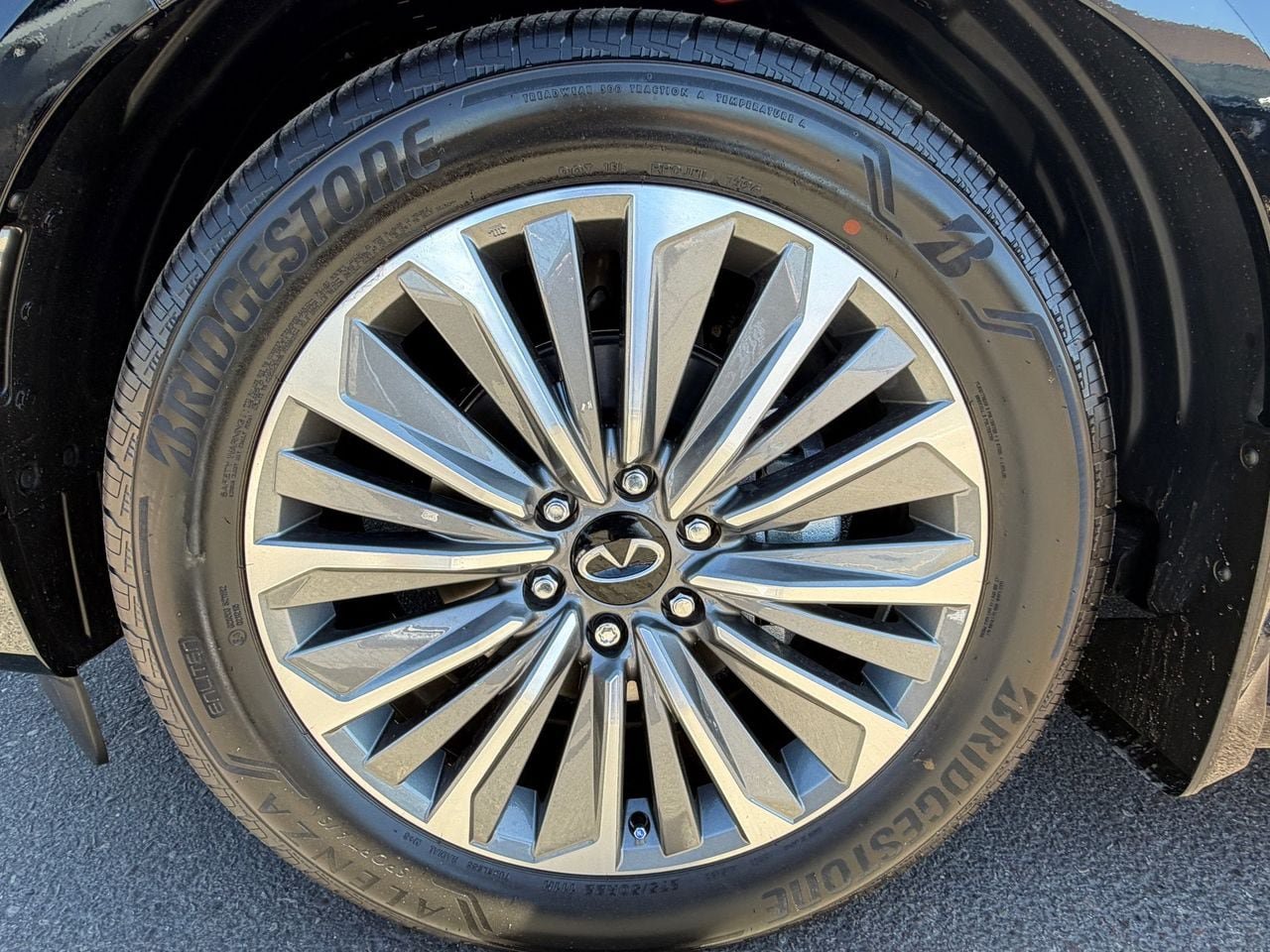 New 2027 INFINITI QX80 Luxe w/ Cargo Package AWD/4WD image 10