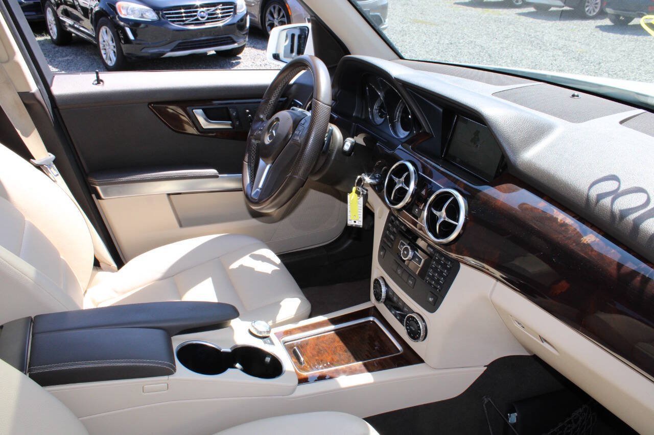 Used 2015 Mercedes-Benz GLK 350 2WD image 12