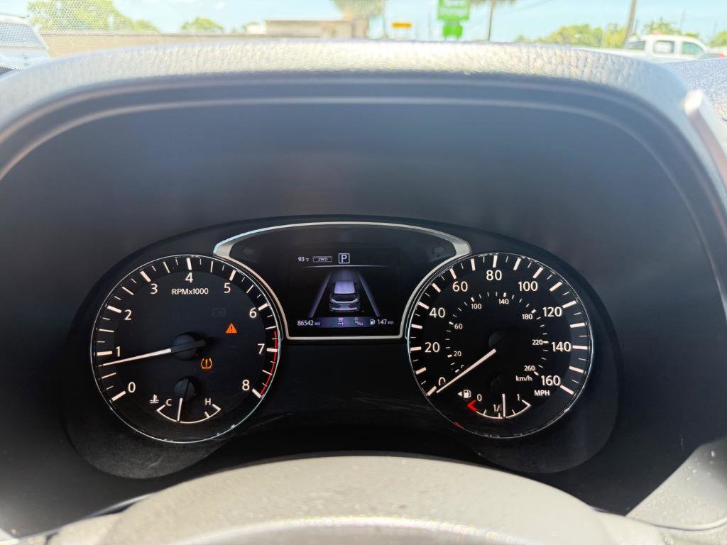 Used 2017 Nissan Pathfinder Platinum w/ Cargo Package image 28