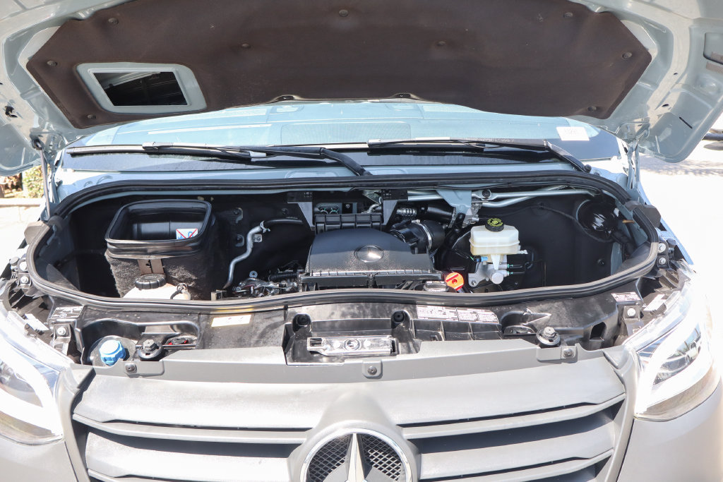 Used 2023 Mercedes-Benz Sprinter 2500 image 14