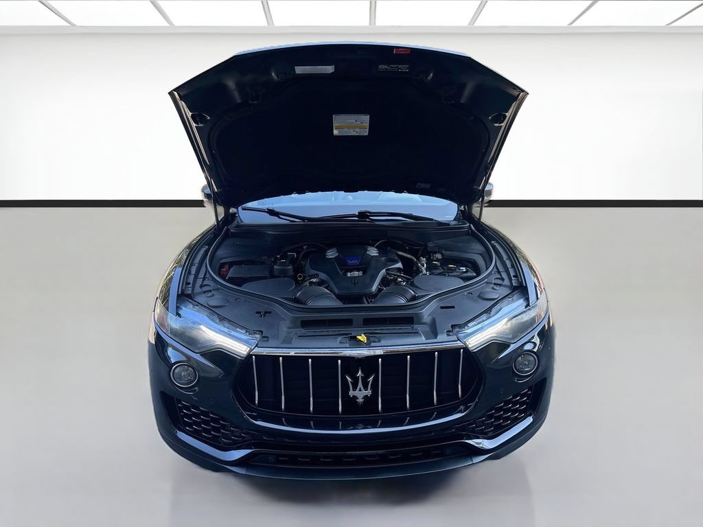 Used 2017 Maserati Levante S AWD/4WD image 32