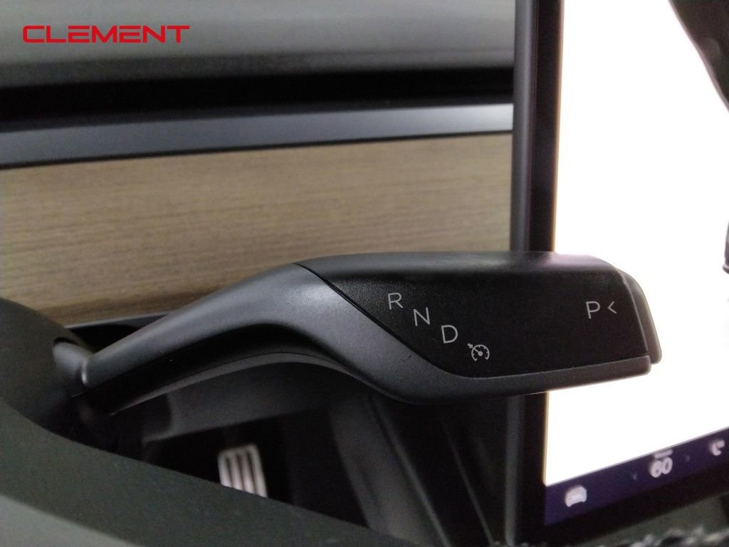 Used 2022 Tesla Model Y Performance image 14