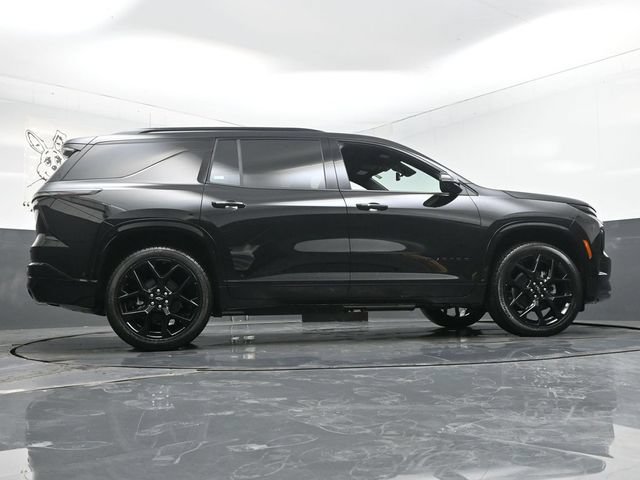 New 2026 Chevrolet Traverse RS w/ LPO, Floor Liner Package FWD image 32