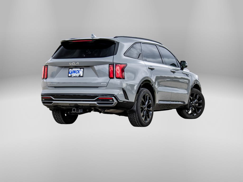 Used 2023 Kia Sorento SX AWD/4WD image 9
