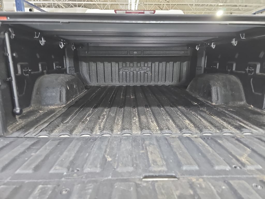 Certified 2022 GMC Sierra 1500 AT4 w/ AT4 Premium Package AWD/4WD image 15