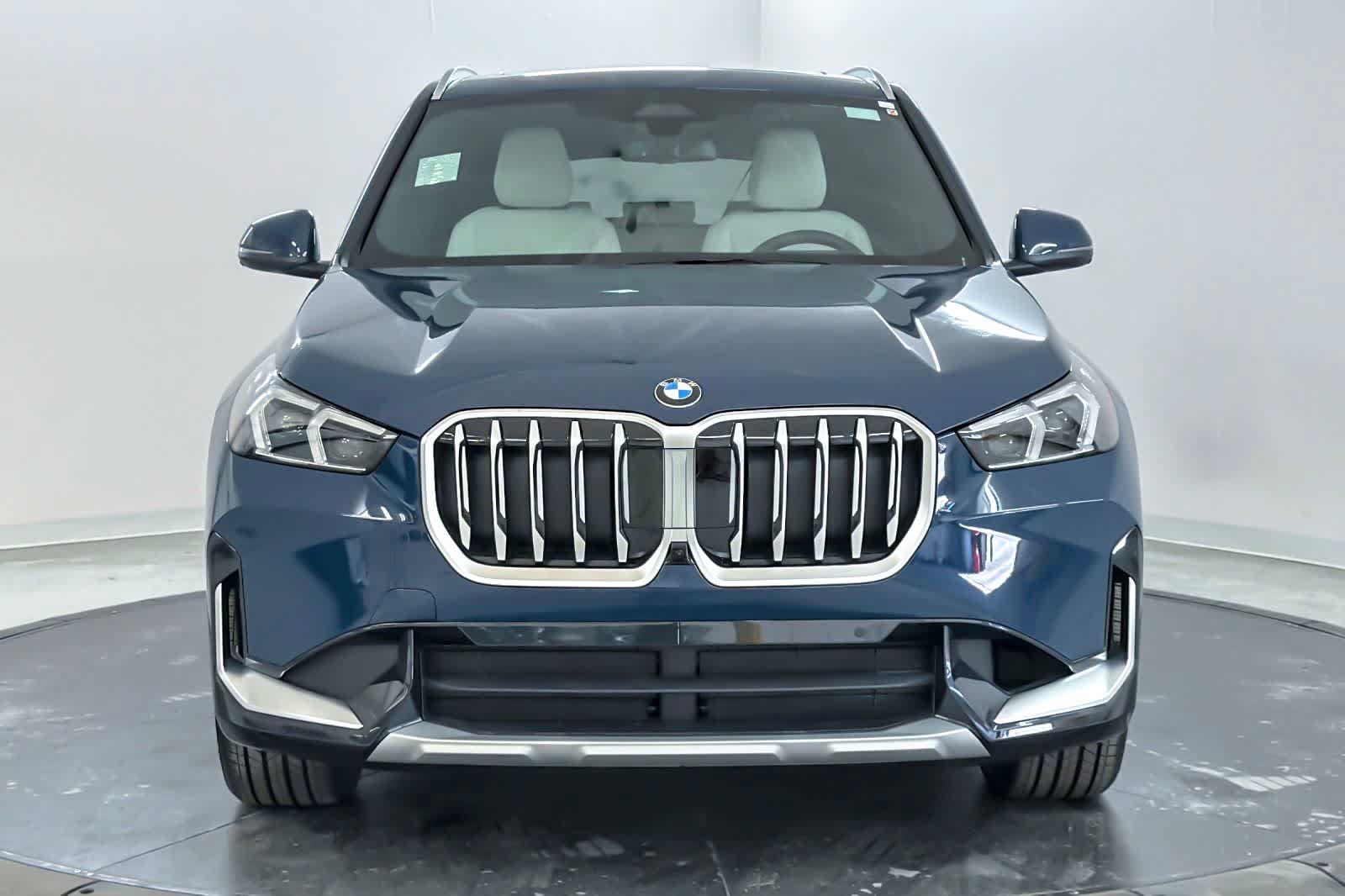 New 2026 BMW X1 xDrive28i w/ Technology Package AWD/4WD image 10