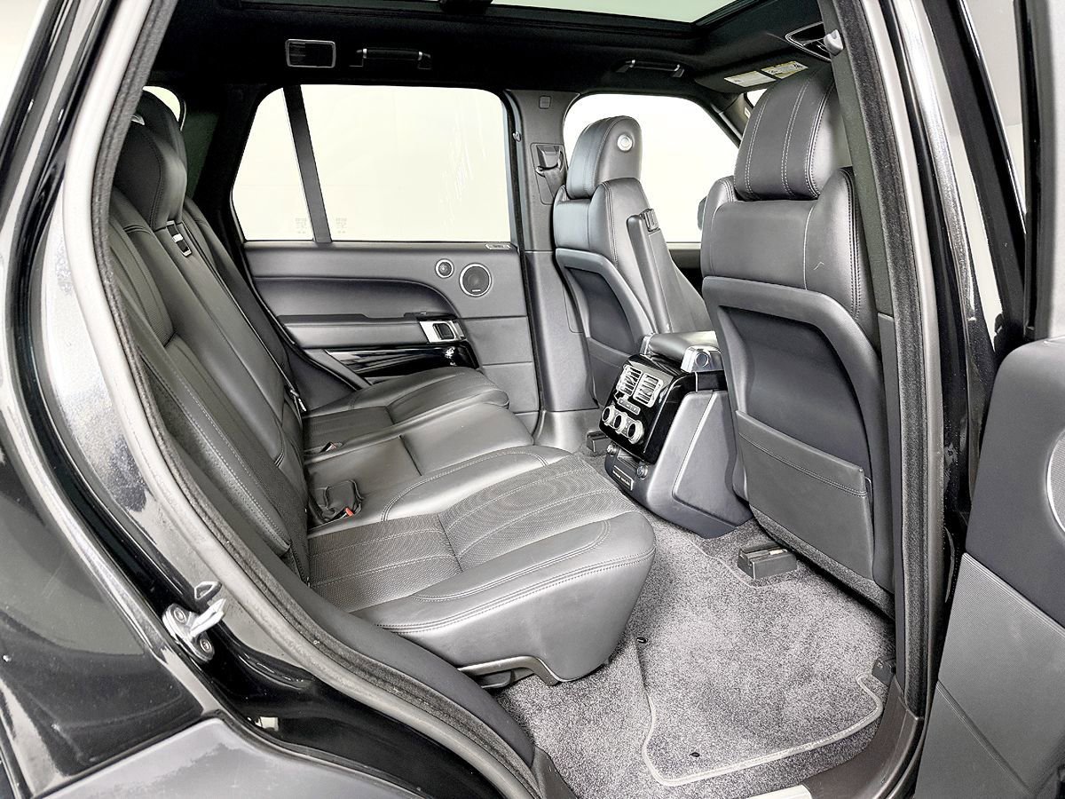 Used 2016 Land Rover Range Rover Supercharged AWD/4WD image 44