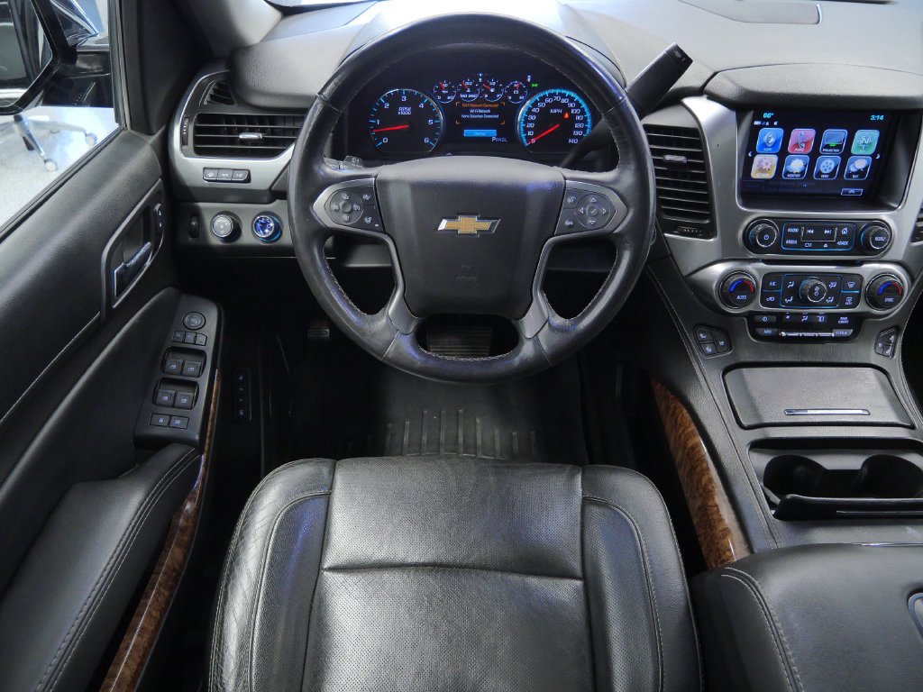 Used 2017 Chevrolet Suburban Premier AWD/4WD image 13