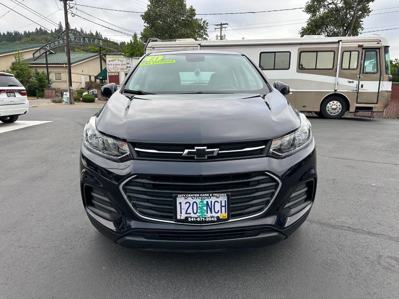 Used 2021 Chevrolet Trax LS image 3