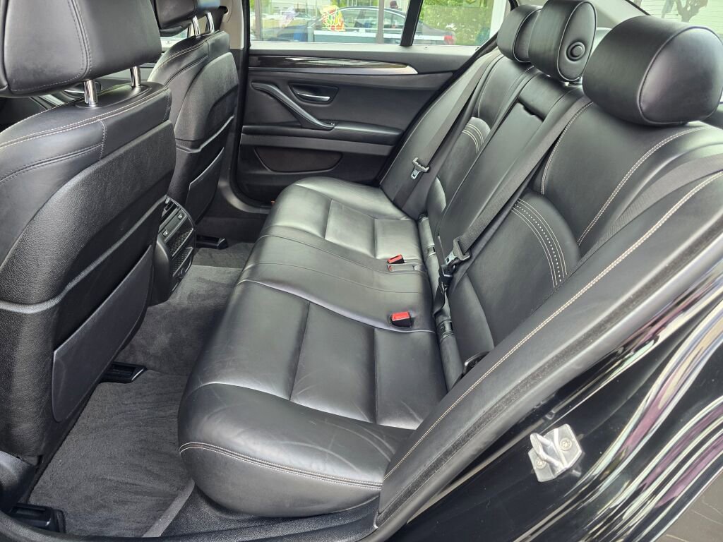 Used 2016 BMW 528i xDrive Sedan AWD/4WD image 18