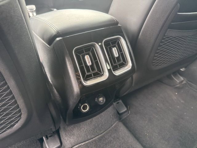 Used 2022 Kia Sorento SX image 16