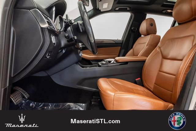 Used 2017 Mercedes-Benz GLE 400 4MATIC image 11