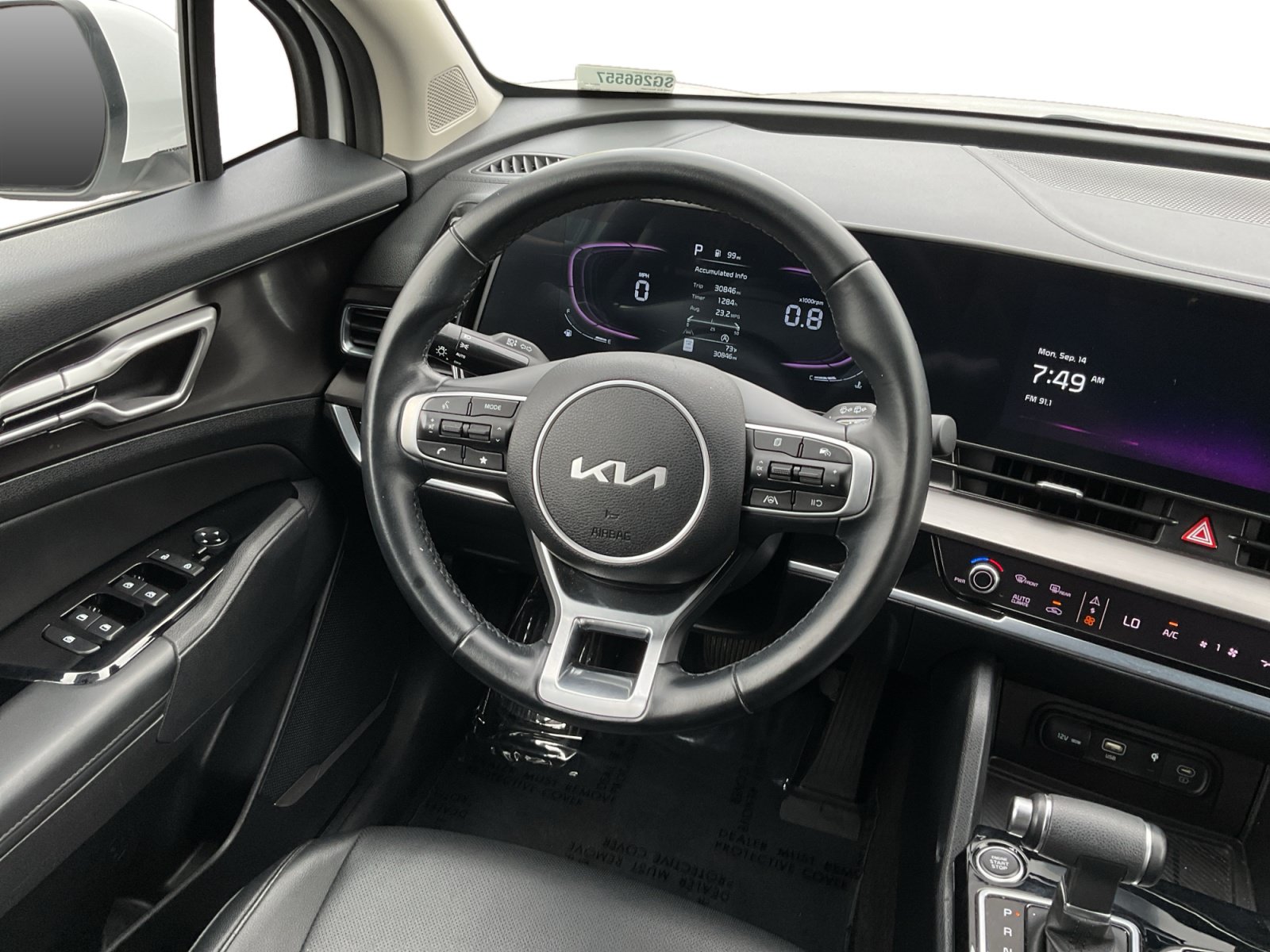 Used 2025 Kia Sportage EX FWD image 11