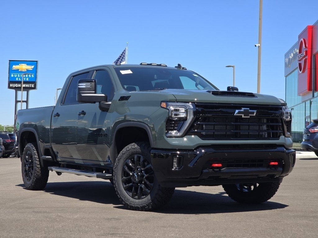 New 2026 Chevrolet Silverado 2500 LT w/ Trail Boss Package AWD/4WD image 2