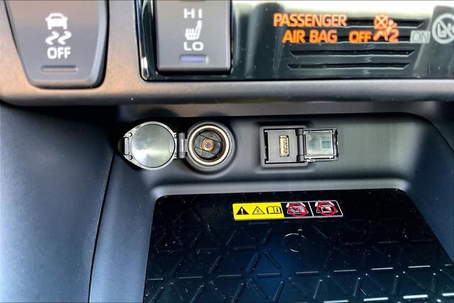 Used 2022 Toyota RAV4 XSE w/ Weather Package AWD/4WD image 16