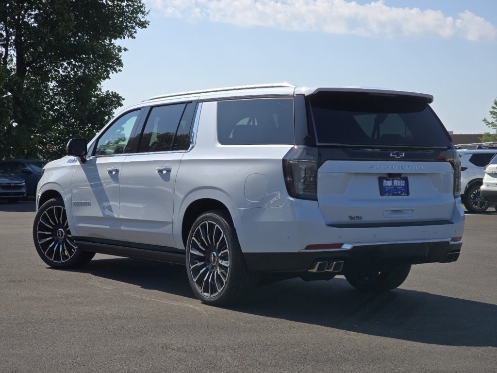 New 2026 Chevrolet Suburban High Country AWD/4WD image 15