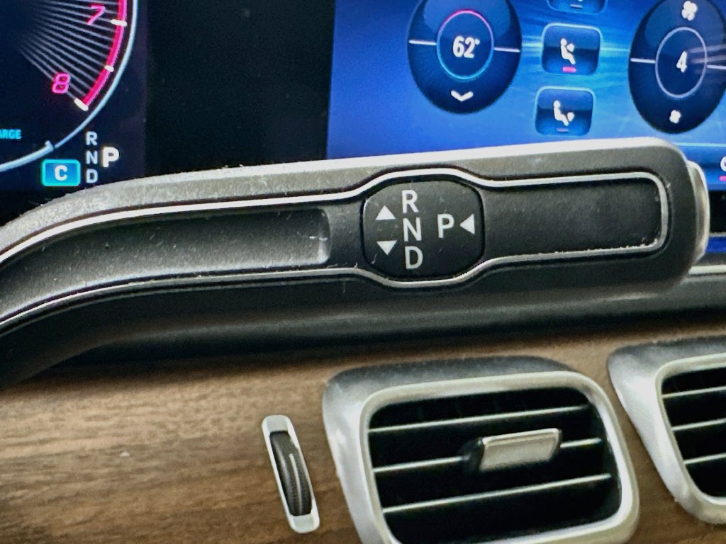 Used 2026 Mercedes-Benz GLS 450 4MATIC image 18