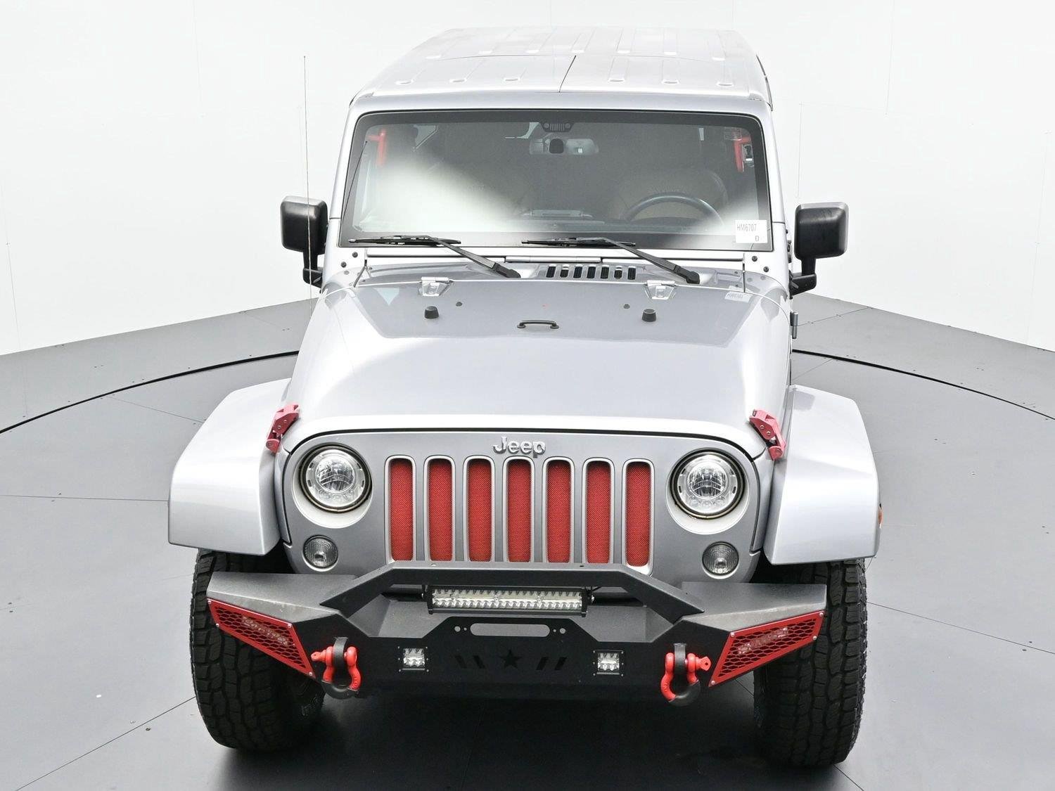 Used 2017 Jeep Wrangler Unlimited Sahara w/ Dual Top Group AWD/4WD image 43
