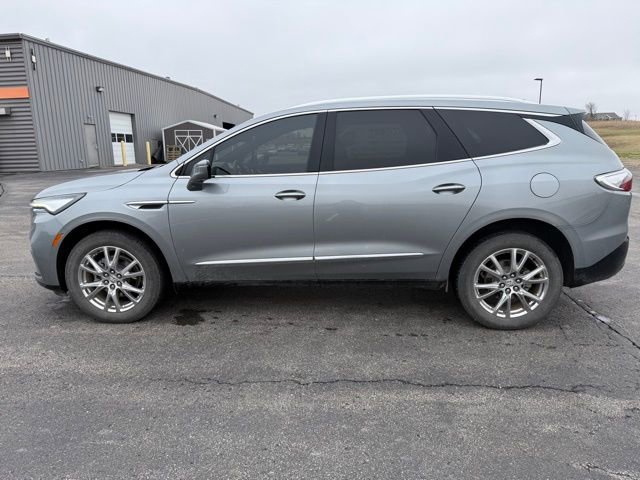 Used 2023 Buick Enclave Essence w/ Experience Buick Package image 4