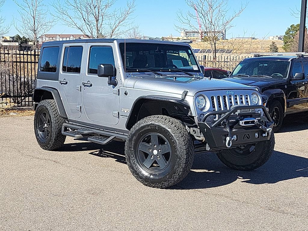 Used 2017 Jeep Wrangler Unlimited Sahara w/ Connectivity Group AWD/4WD image 2