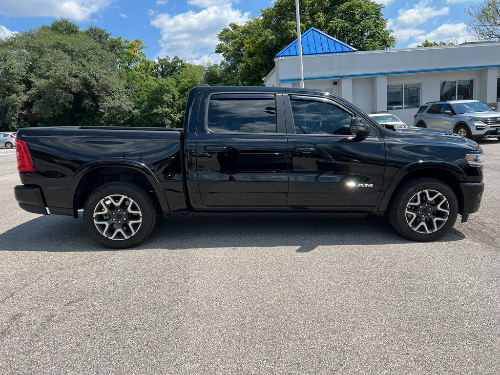 Used 2025 RAM 1500 Laramie w/ Sport Appearance Package AWD/4WD image 4